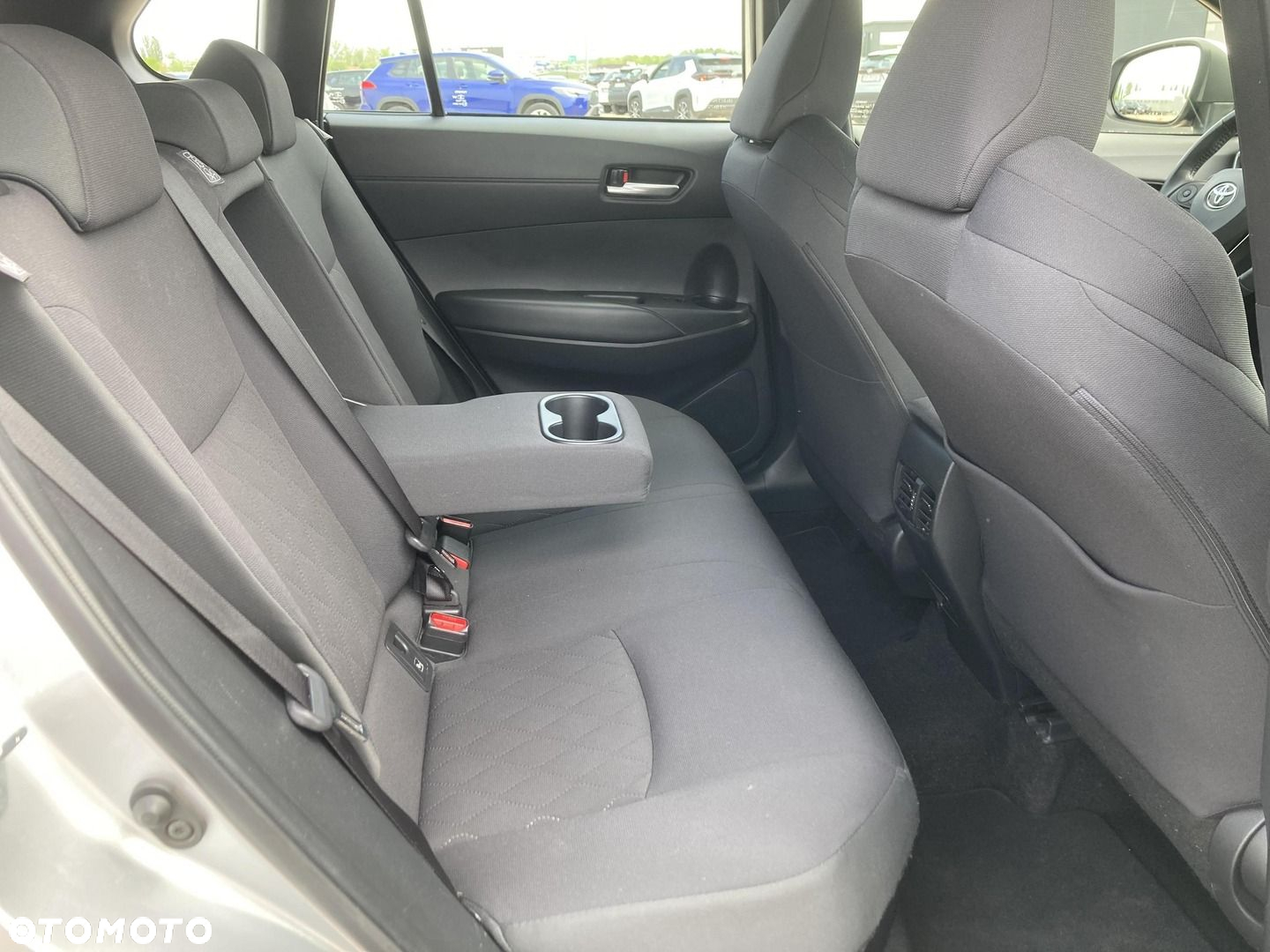 Toyota Corolla Cross 2.0 Hybrid Comfort - 11