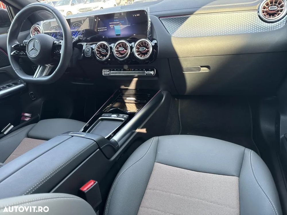 Mercedes-Benz EQA 250+ - 11