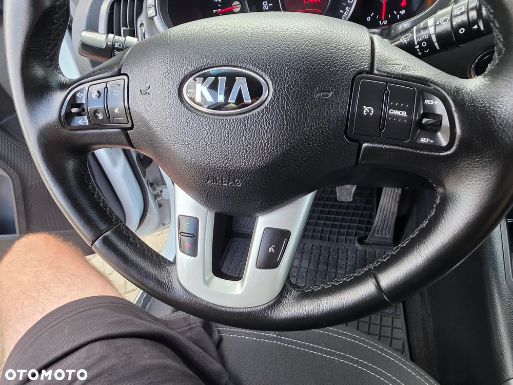 Kia Sportage 1.7 CRDI 2WD Attract - 23