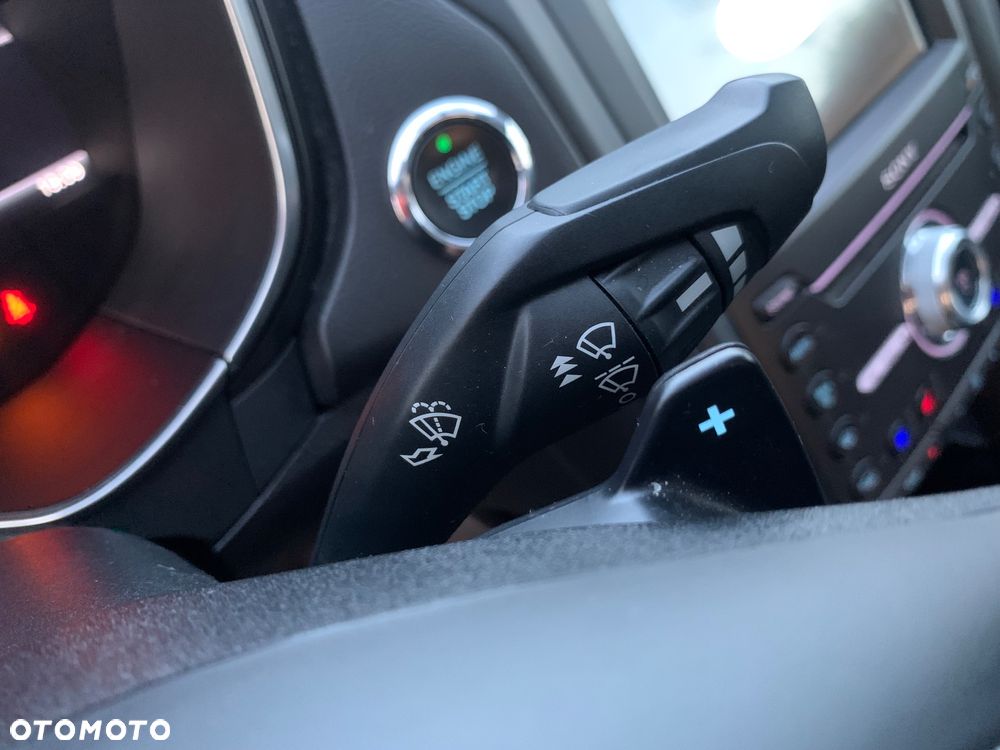 Ford Mondeo 2.0 EcoBoost Titanium - 32