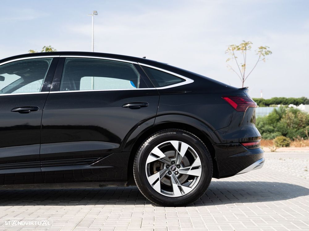 Audi e-tron 55 quattro S line - 12