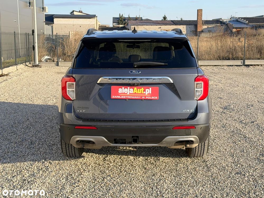 Ford Explorer - 15
