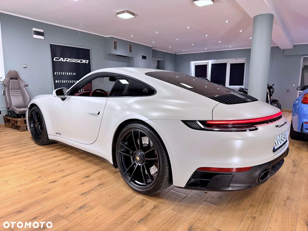 Porsche 911 - 9