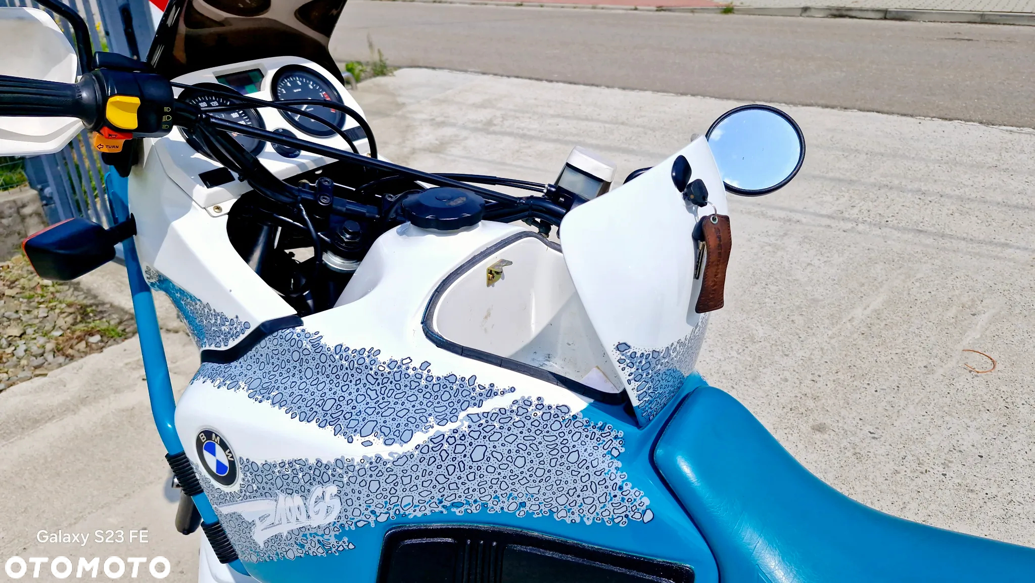 BMW R - 33