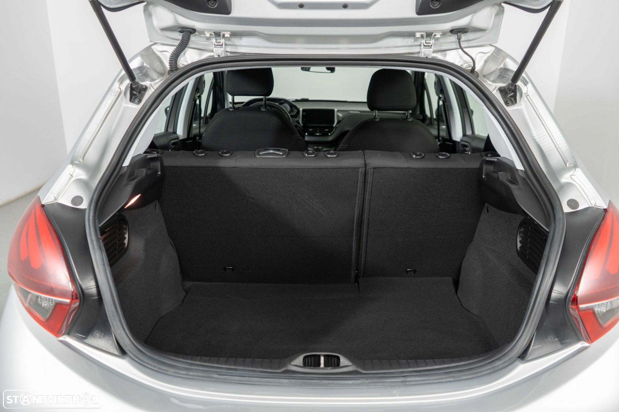 Peugeot 208 1.2 PureTech Active - 13