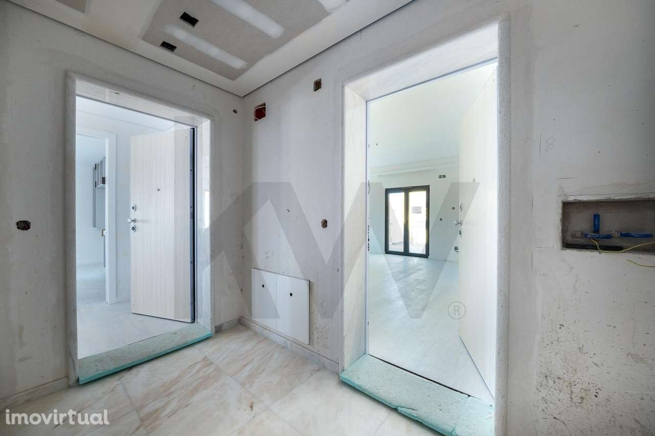 Magnífico T2 com rooftop e piscina em Construção na Ericeira - Grande imagem: 3/26