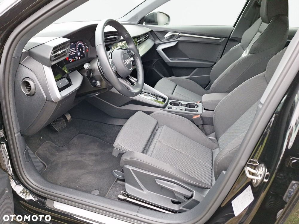 Audi A3 Sportback - 13