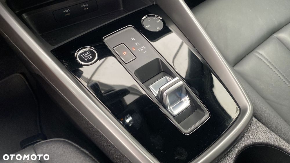 Audi A3 Limousine 35 TFSI mHEV S tronic - 17