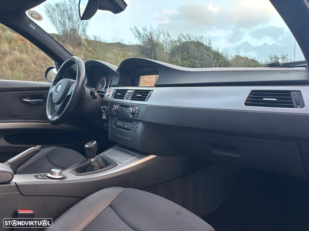 BMW 320 d Exclusive - 26