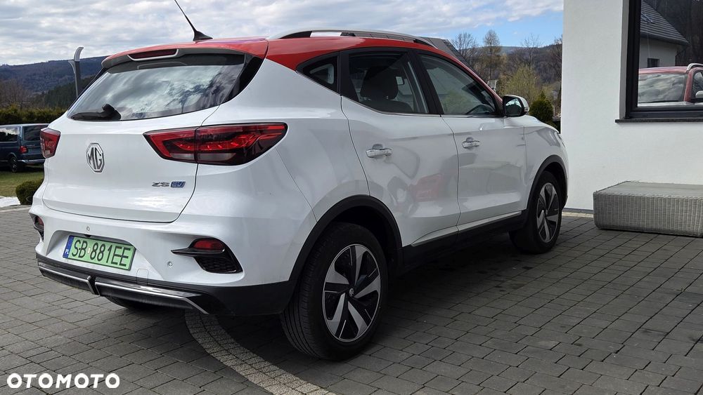 MG ZS Hybrid+ - 2