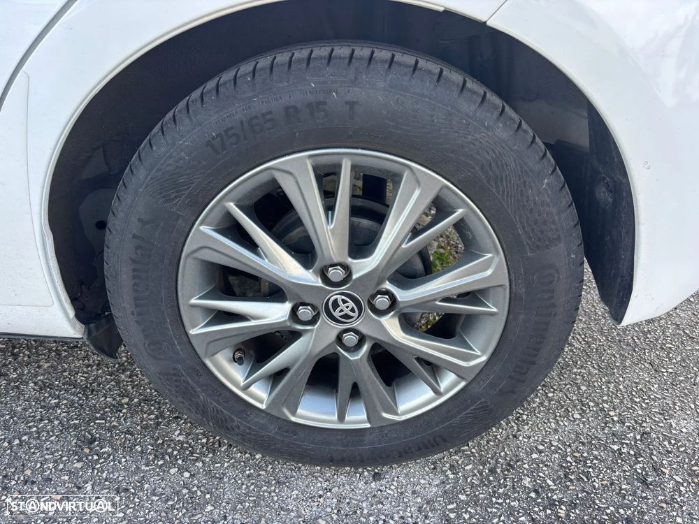 Toyota Yaris 1.0 VVT-i Comfort +PS Style+P.Techno - 42