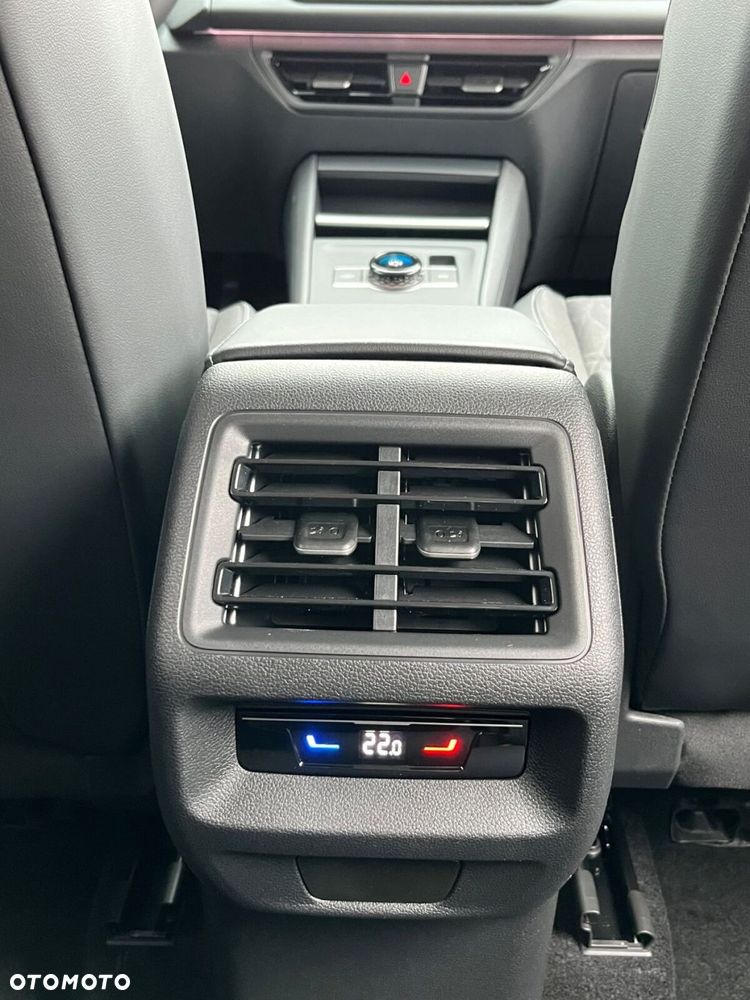 Volkswagen Tiguan - 10