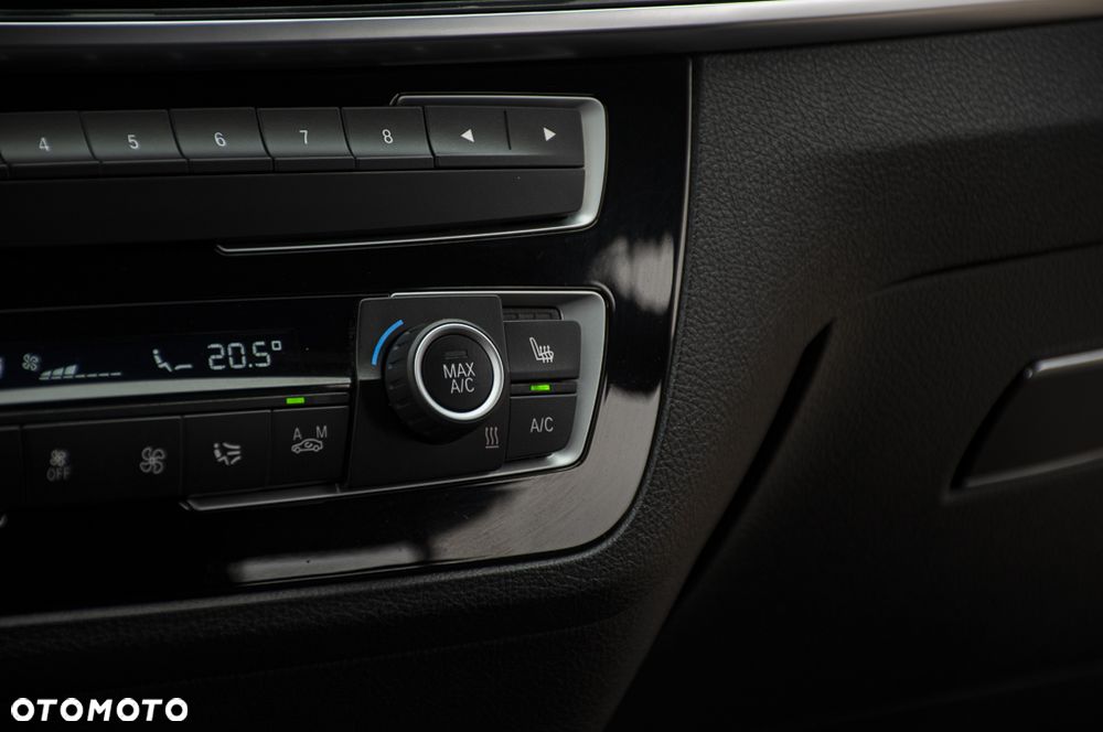 BMW Seria 1 116d EfficientDynamics Edition Sport Line - 35