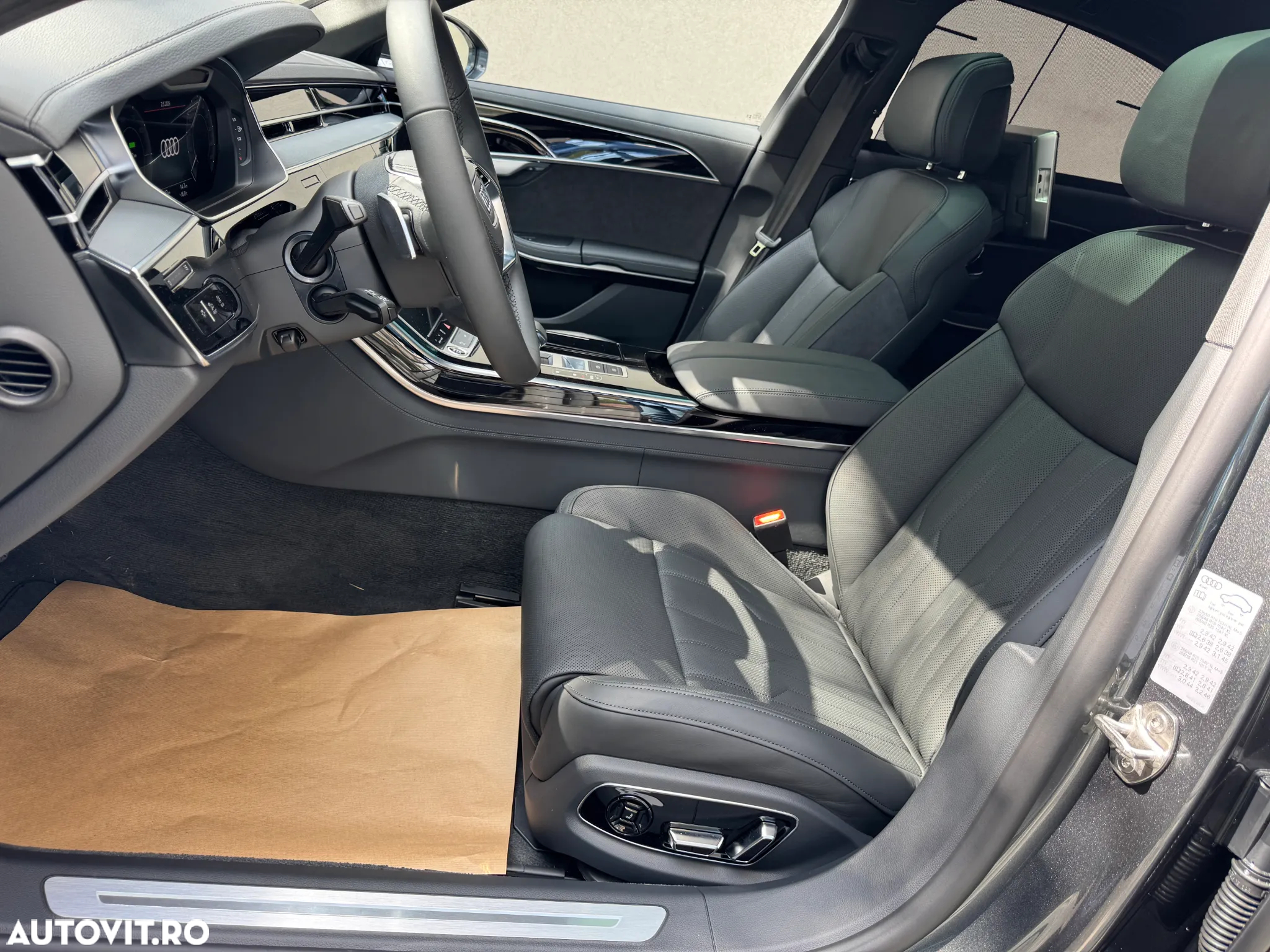 Audi A8 60 TFSI e quattro Tiptronic PHEV - 8