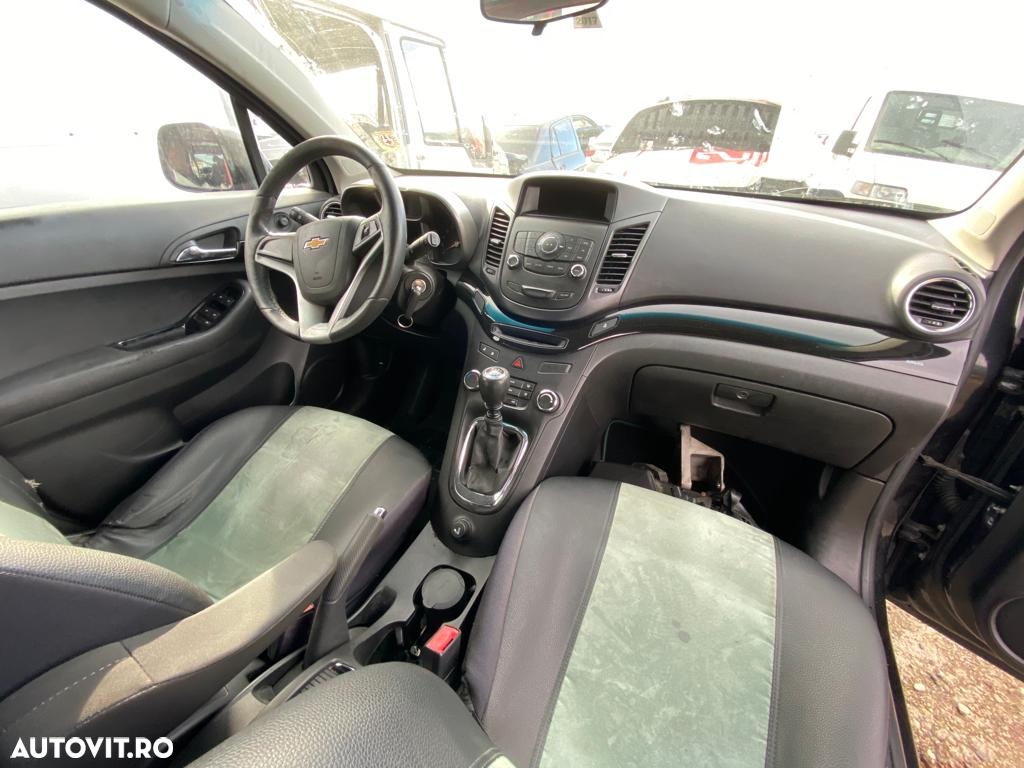 Dezmembrez Chevrolet Orlando - 4