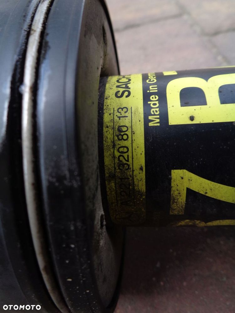 amortyzator prawy przod mercedes w216 2213208013 - 2