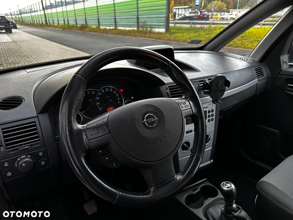Opel Meriva - 17