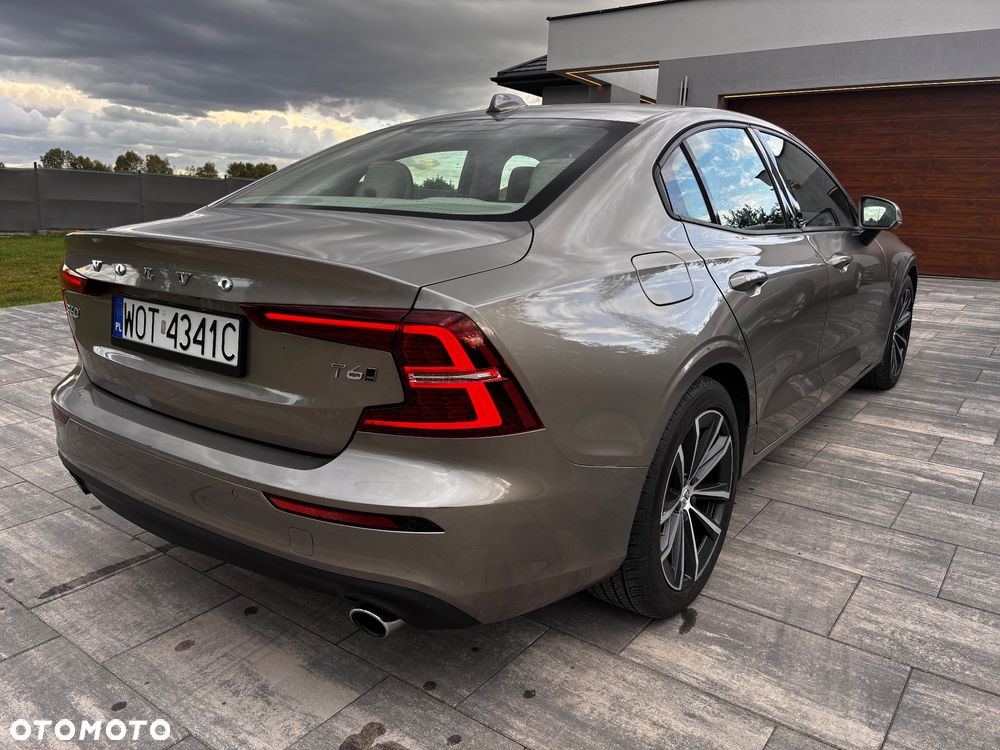 Volvo S60 T6 AWD Momentum Pro - 5