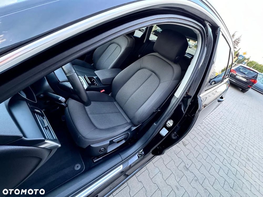 Audi A6 Avant 2.0 TDI ultra S tronic - 18