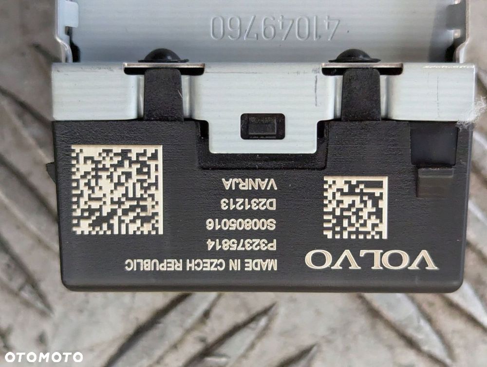 Volvo XC40 2017-2025 Gniazdo złącze USB - 3