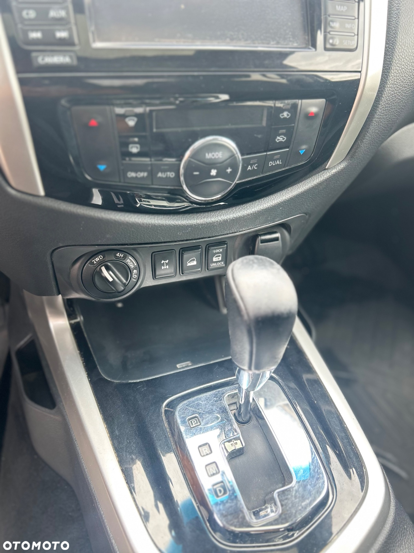Nissan Navara DC 4x4 Autm EU6 Tekna - 21