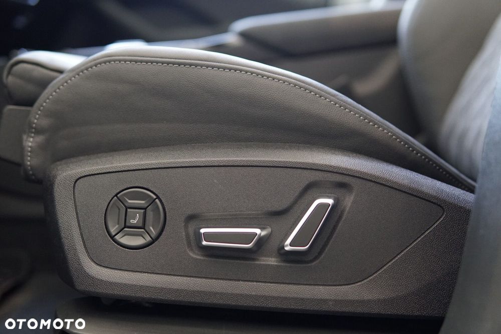 Audi Q6 e-tron - 34