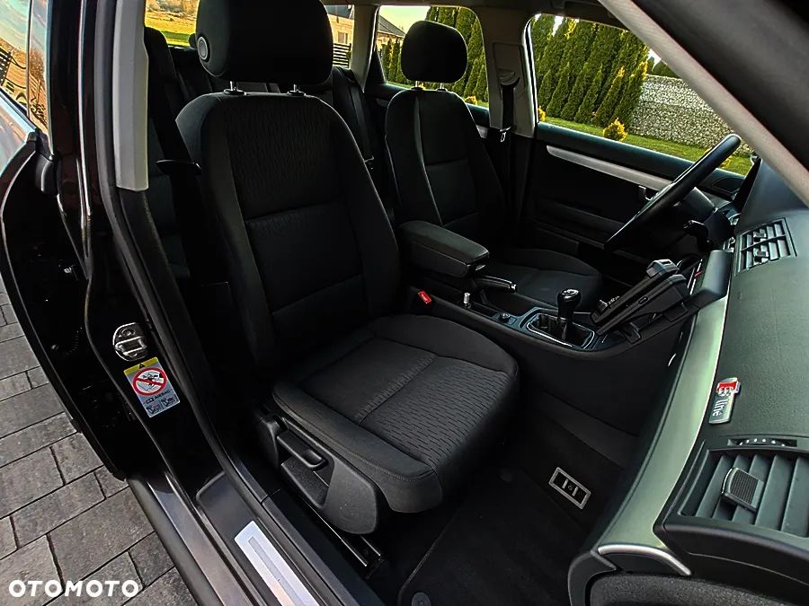 Audi A4 Avant 2.0 TDI - 26