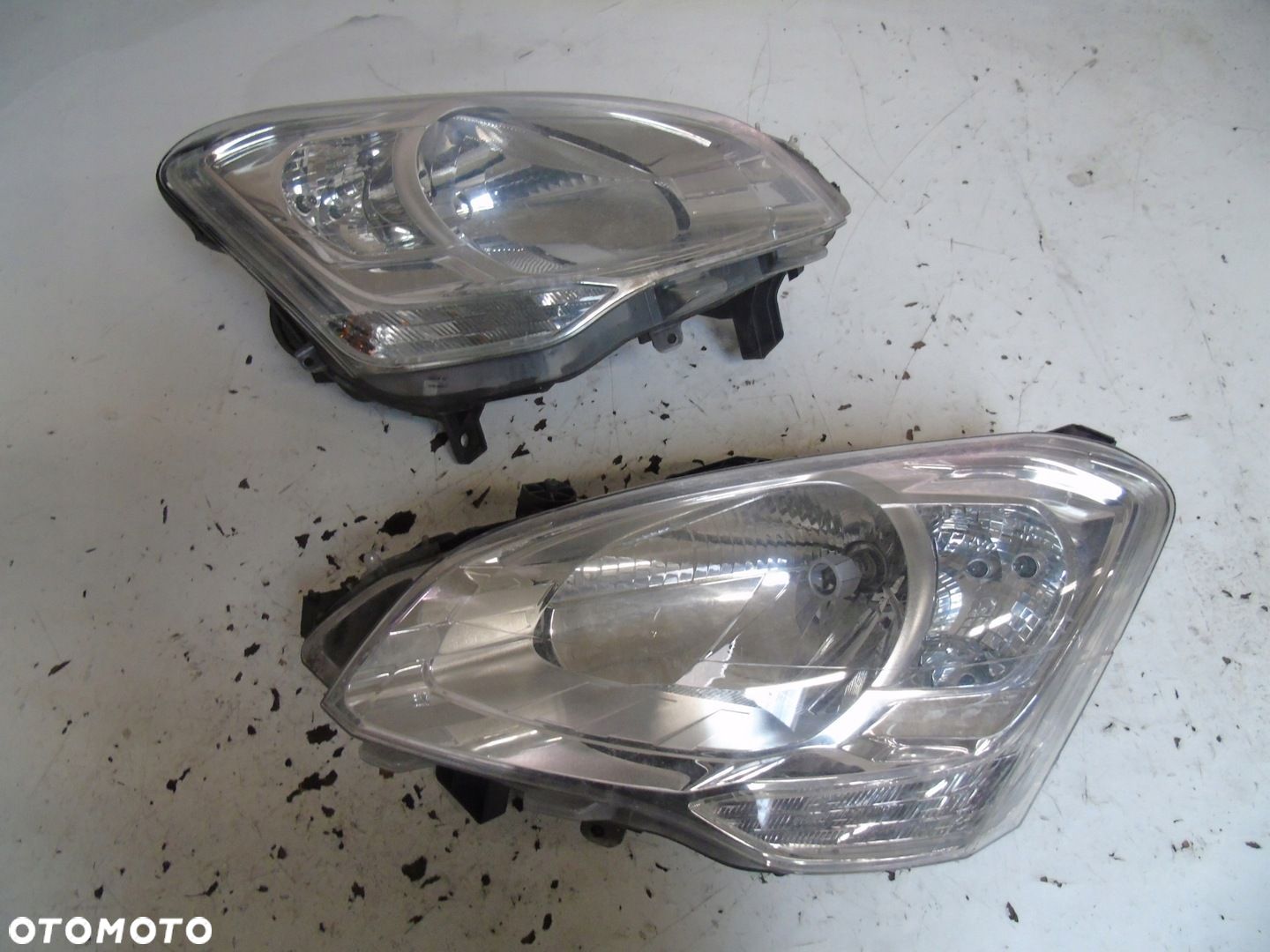 LAMPA LEWY PRZÓD CITROEN BERLINGO II - 1