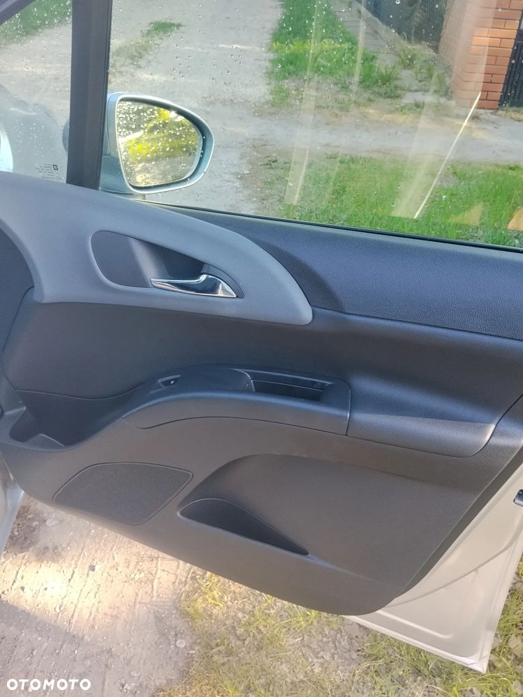 Opel Meriva - 26