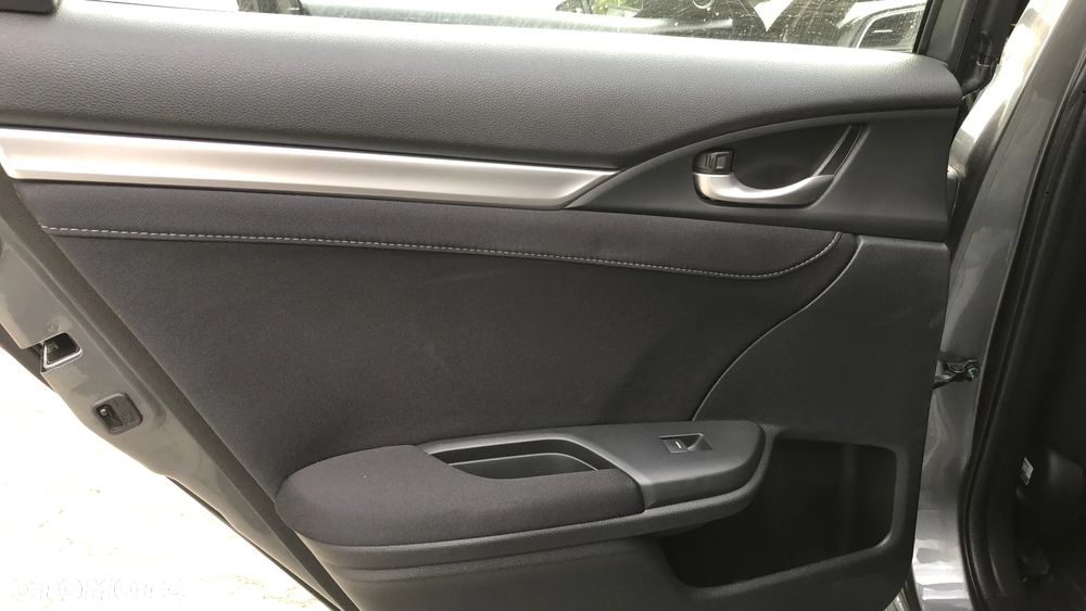 Honda Civic 1.5 T Elegance CVT - 17