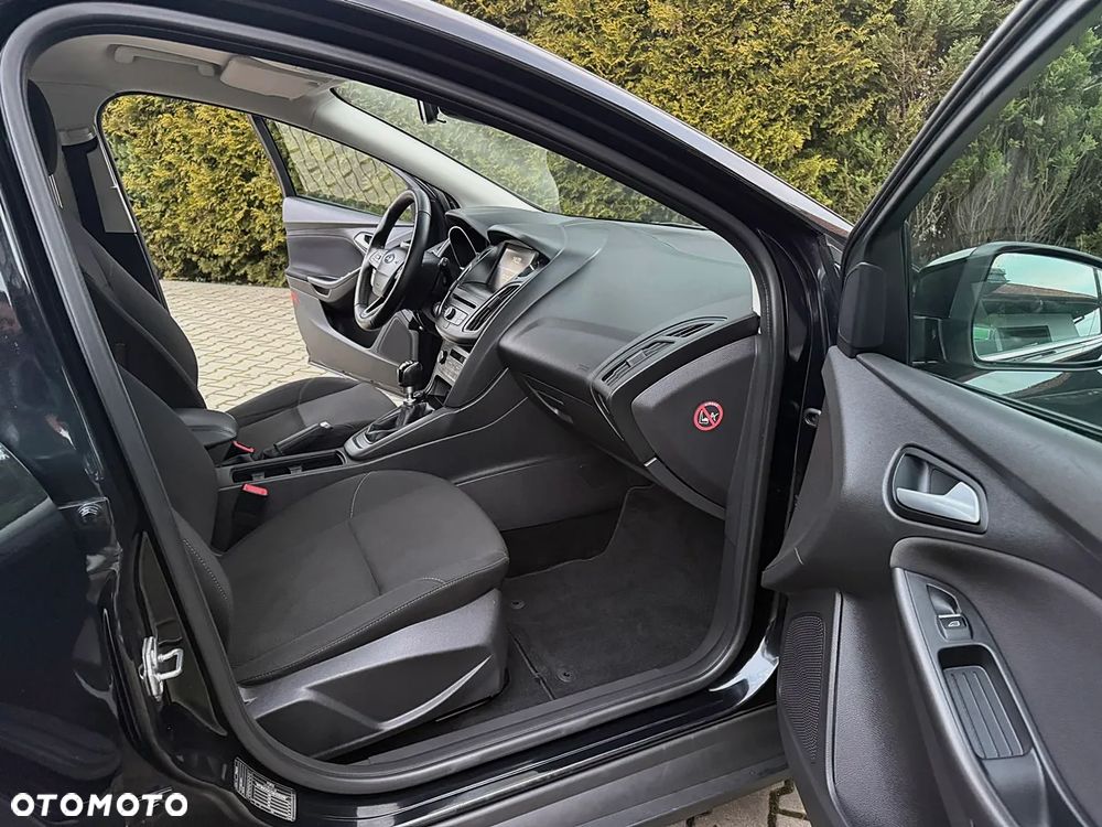 Ford Focus 1.5 TDCi DPF Start-Stopp-System Titanium - 16