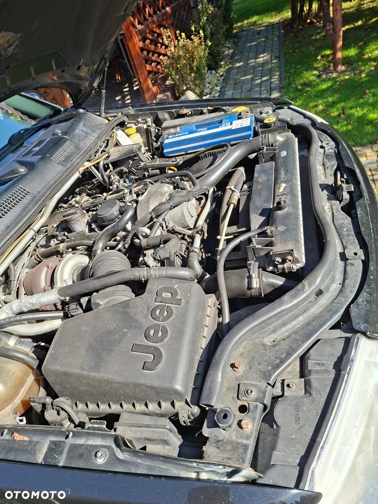 Jeep Grand Cherokee - 29