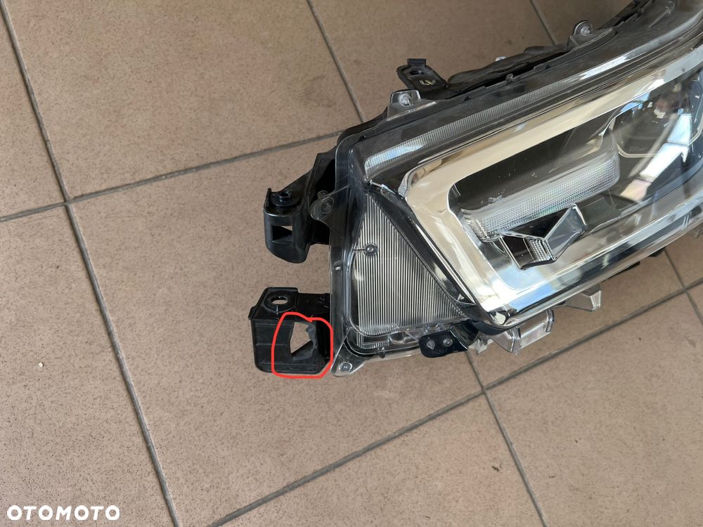 Lampa przednia reflektor lewa TOYOTA HILUX 8 VIII LIFT 20- FULL LED - 5