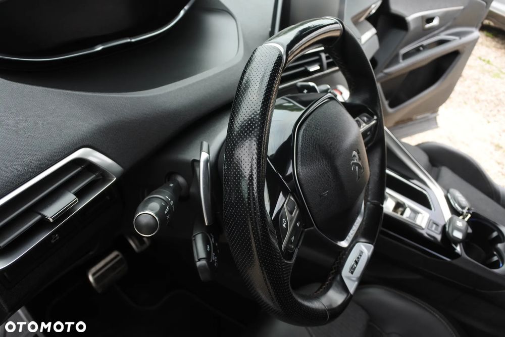 Peugeot 3008 1.5 BlueHDi Allure S&S EAT8 - 24