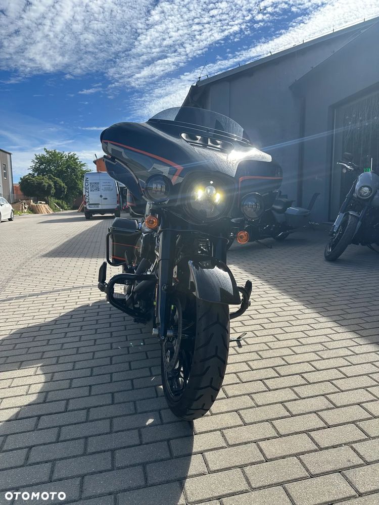 Harley-Davidson FLHXS Special - 4