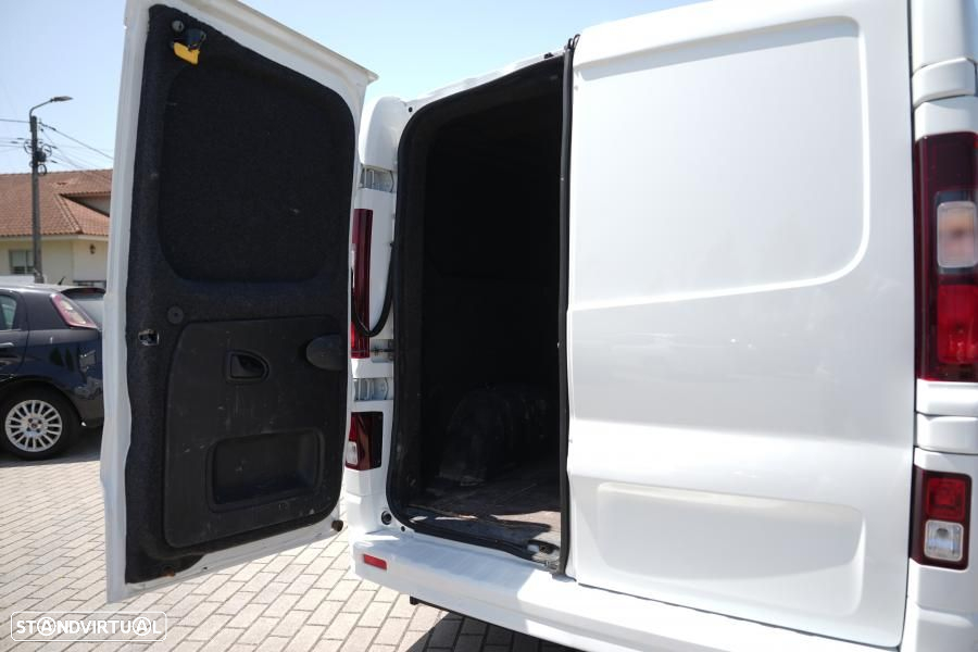 Renault Trafic L1H1 2.0 dci 130CV - 10