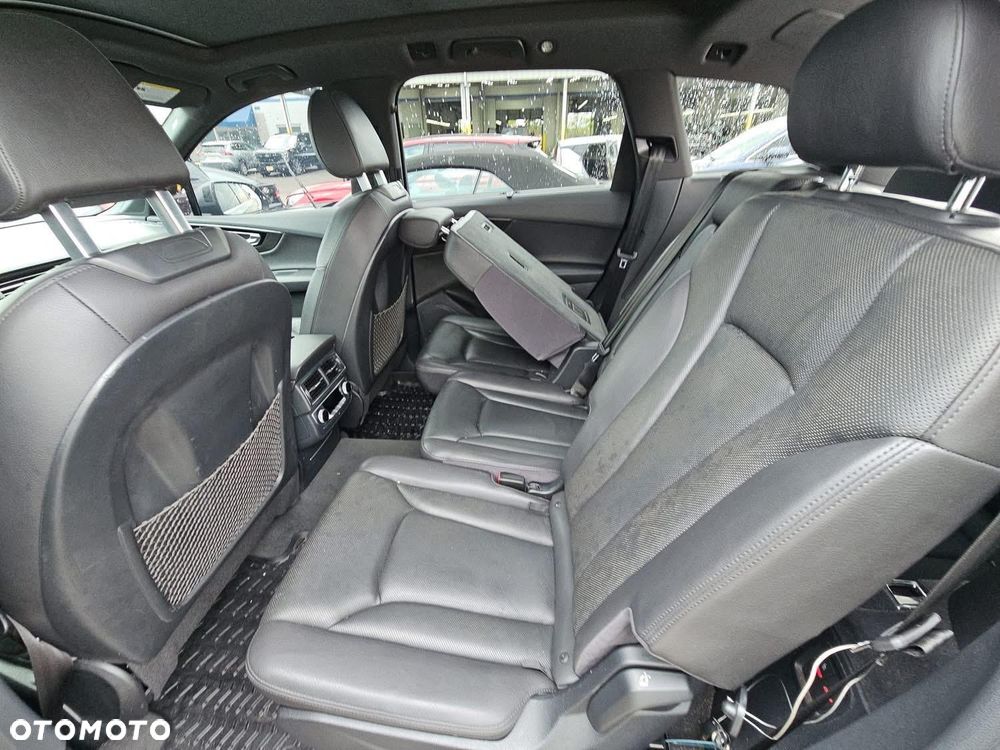 Audi Q7 3.0 TFSI Quattro Tiptronic - 17