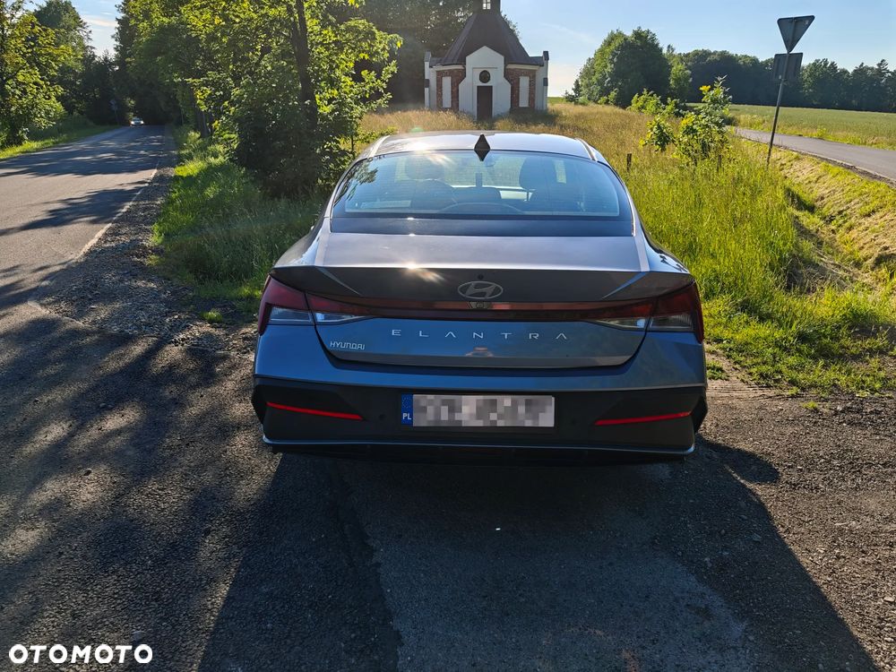Hyundai Elantra 1.6 Modern - 7