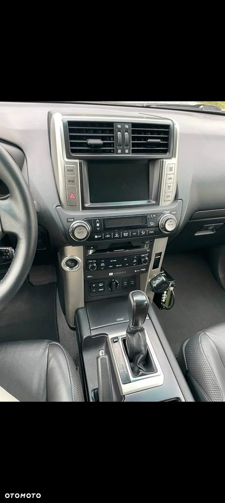 Toyota Land Cruiser LC 3.0 D-4D Prestige 7os - 14