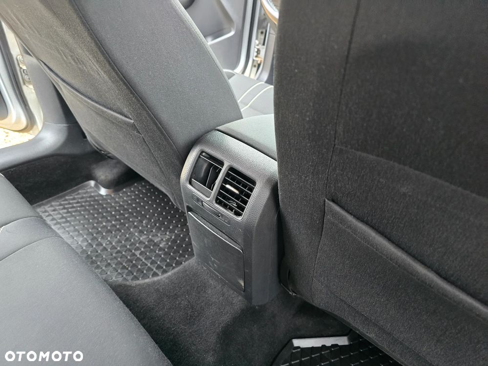 Volkswagen Jetta 1.4 TSI Comfortline - 19