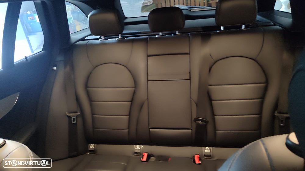 Mercedes-Benz C 300 BlueTEC Hybrid - 11