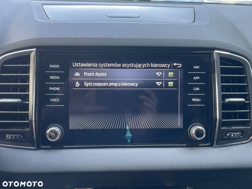 Skoda Karoq 1.5 TSI ACT 4x2 Ambition DSG - 22