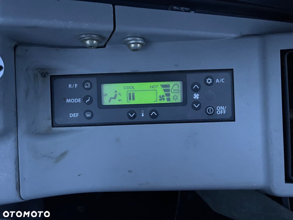 Hitachi ZX65USB-5A CLR - 26