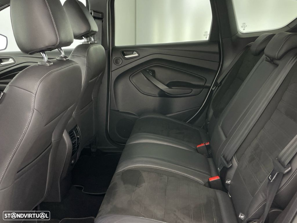 Ford Kuga 1.5 TDCi ST-Line - 12