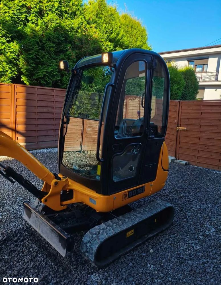 JCB 8018 - 5