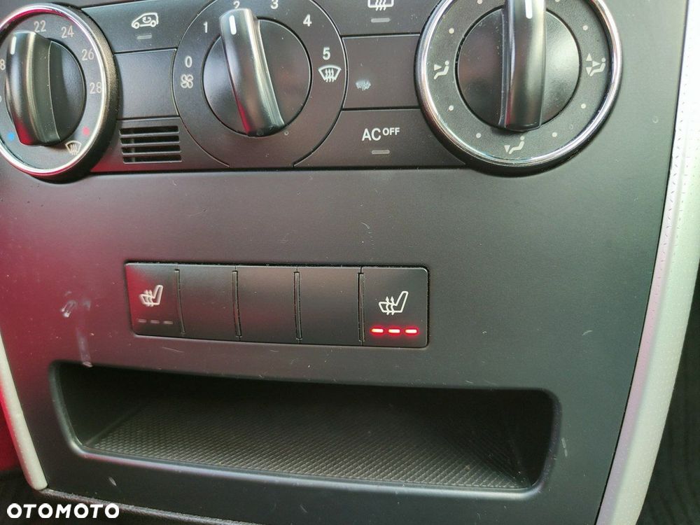 Mercedes-Benz Klasa A 170 Avantgarde - 17