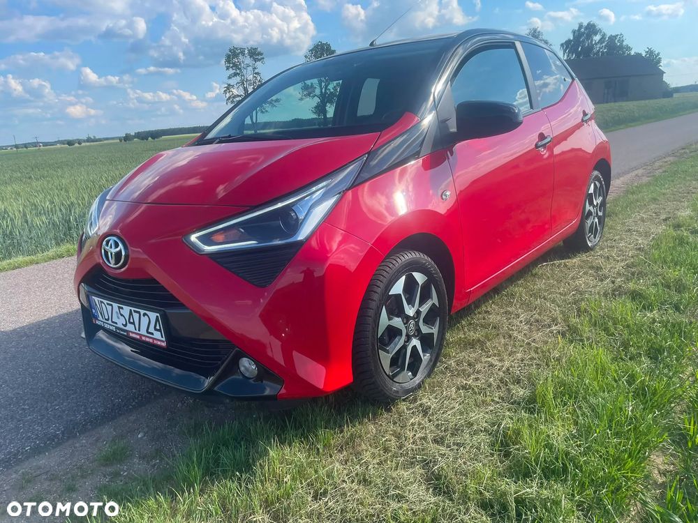 Toyota Aygo x.shift x-play connect - 1