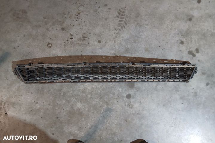 Grila bara fata centru 86560-A2600 A2865-60600 86560-A2600 A2865-6060 - 1