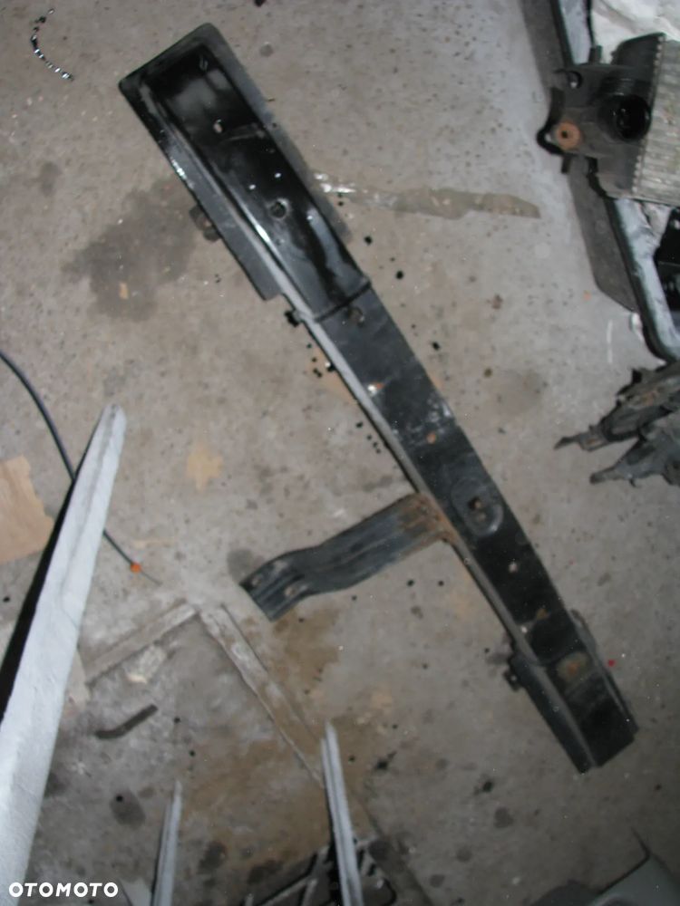 BELKA ZDERZAKA PRZÓD PRZEDNIA TRAFIC II VIVARO A - 1