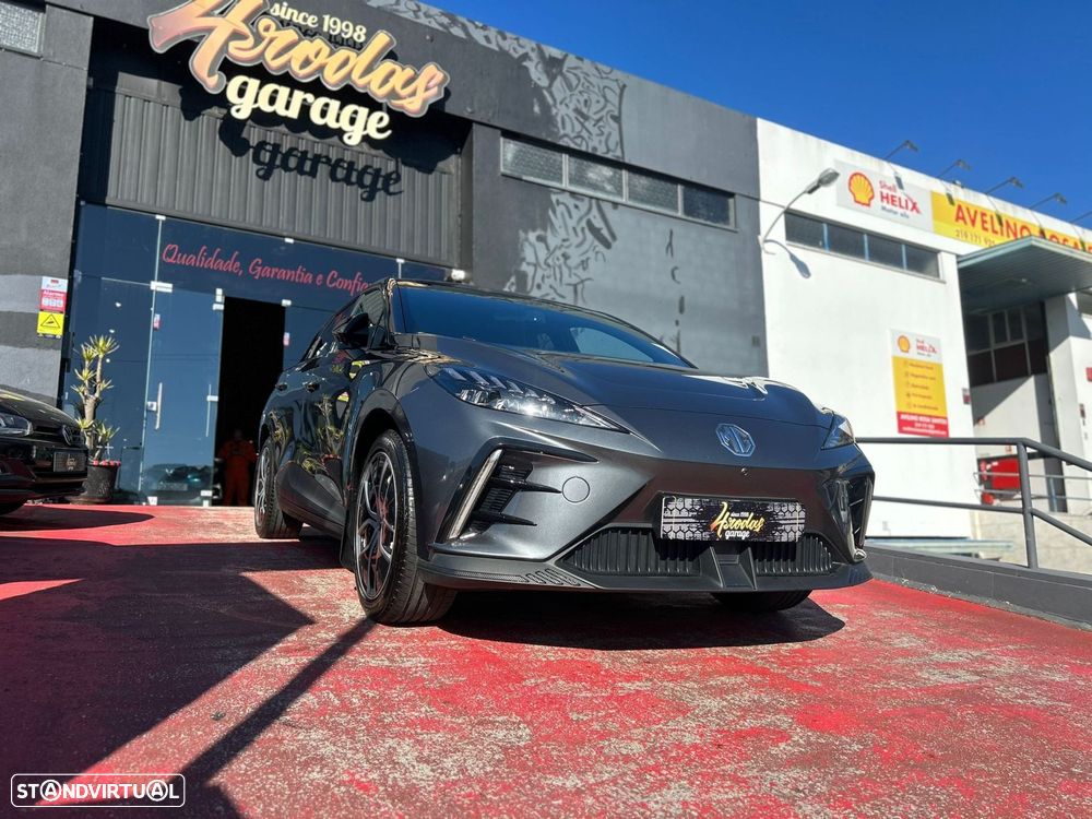 MG MG4 64 kWh Luxury - 9